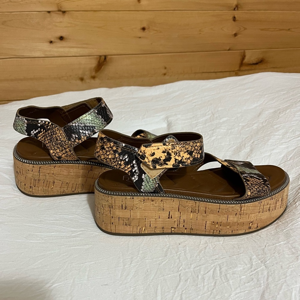 Franco Sarto Ozio Platform sandals, size 6.5.